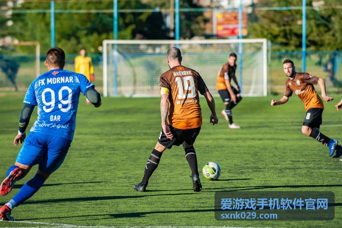 爱游戏手机软件官网玩法攻略页面配图，展示手游上手与日常节奏安排